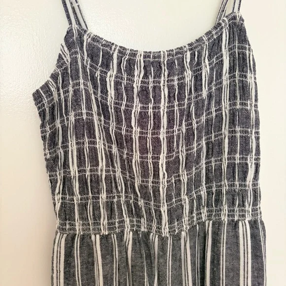 GAP Gray & White Striped Smocked Wide-Leg Linen Jumpsuit- XS - Picture 11 of 14